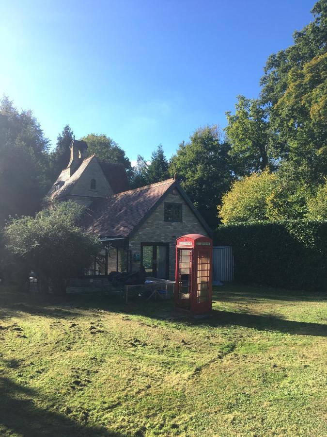 South Lodge House Dormansland Eksteriør billede